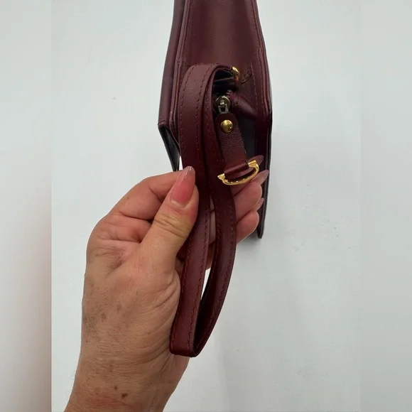 CARTIER Must Line Clutch Bag Leather Bordeaux Dark Red With Wristlet Attachment